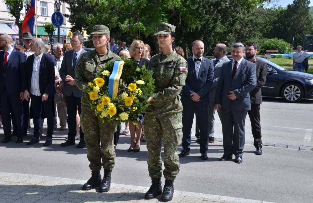 Foto: V Trnave si včera uctili pamiatku a 99. výročie smrti generála Milana Rastislava Štefánika