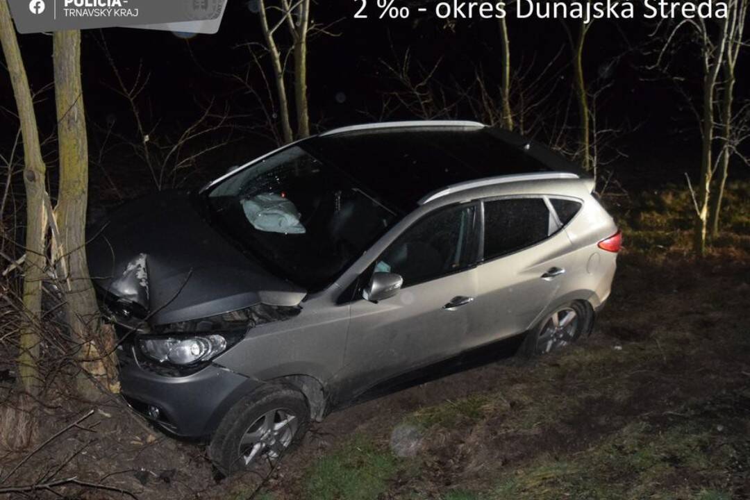 Foto: Na trnavských cestách bolo opäť rušno. Policajti zasahovali pri desiatich nehodách