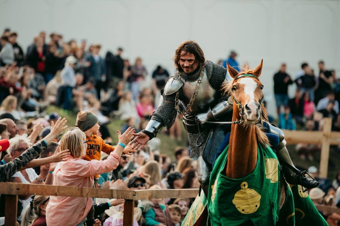 Foto: Očarujúci pohľad do minulosti: Rytiersky Festival na hrade Červený Kameň už tento víkend