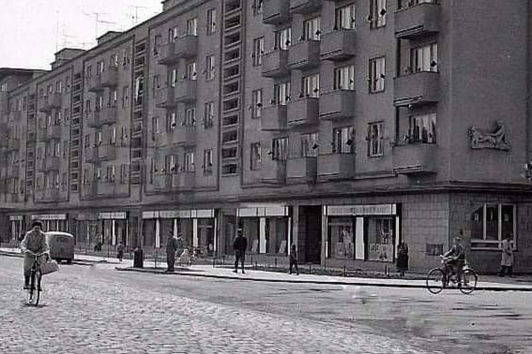 Foto: Hospodárska ulica ako si ju málokto pamätá. Takto vyzerala v 70. rokoch, Trnavčania si zaspomínali na dávne časy