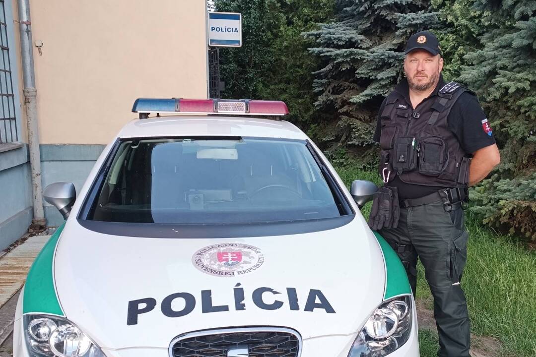 Foto: Policajtovi z Trnavy sa podarilo vypátrať stratenú peňaženku. Som dojatá, napísala v ďakovnom maily obyvateľka mesta