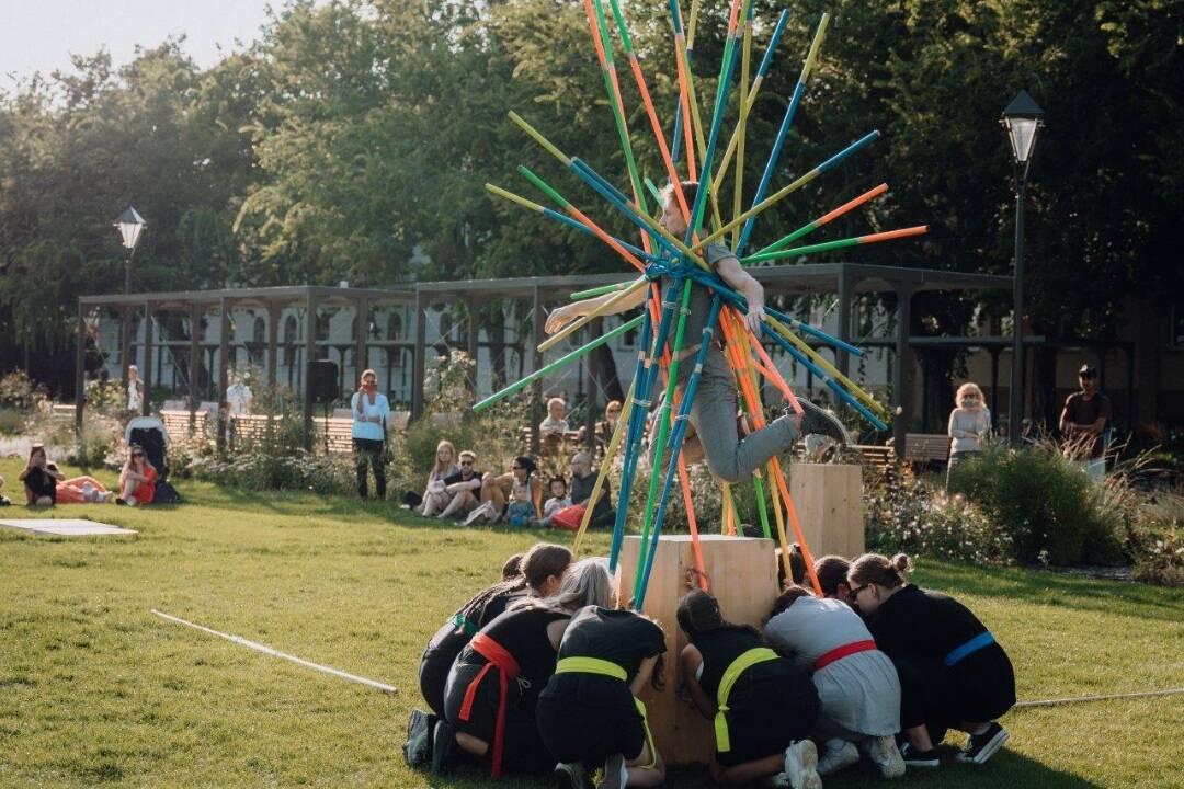 FOTO: Trnava už zajtra odštartuje prvý ročník Teen Theatre Fest. Čakajú vás medzinárodné inscenácie