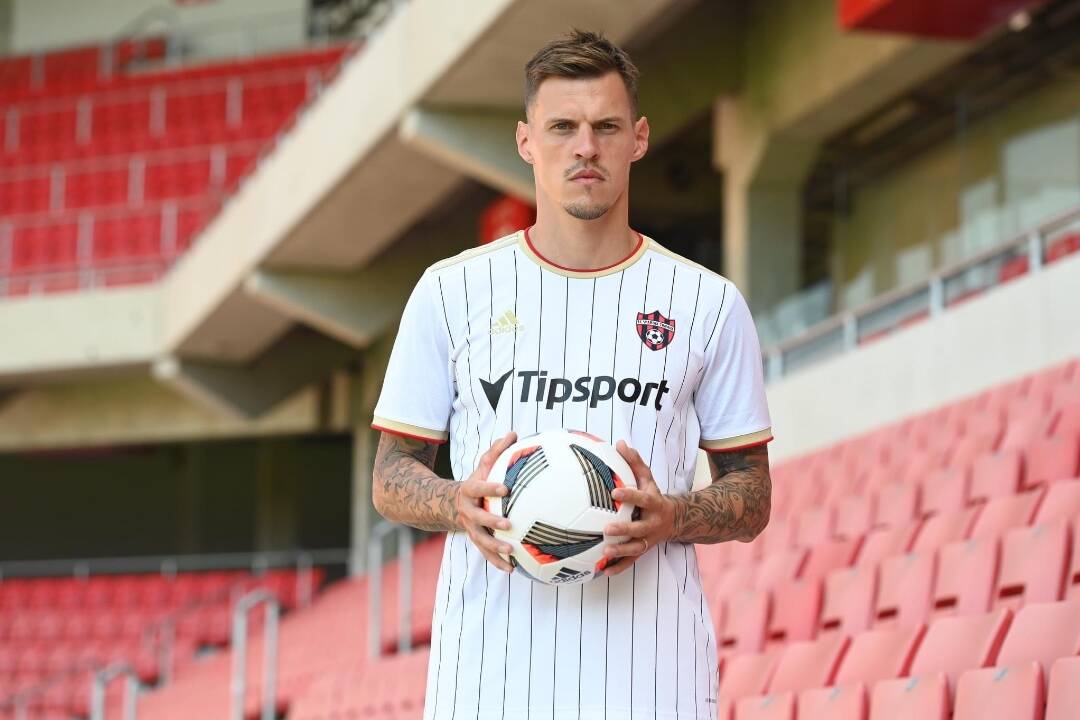 Foto: Martin Škrtel sa vracia do Trnavy: Bude hosťom diskusie pred veľkým zápasom s Aston Villou