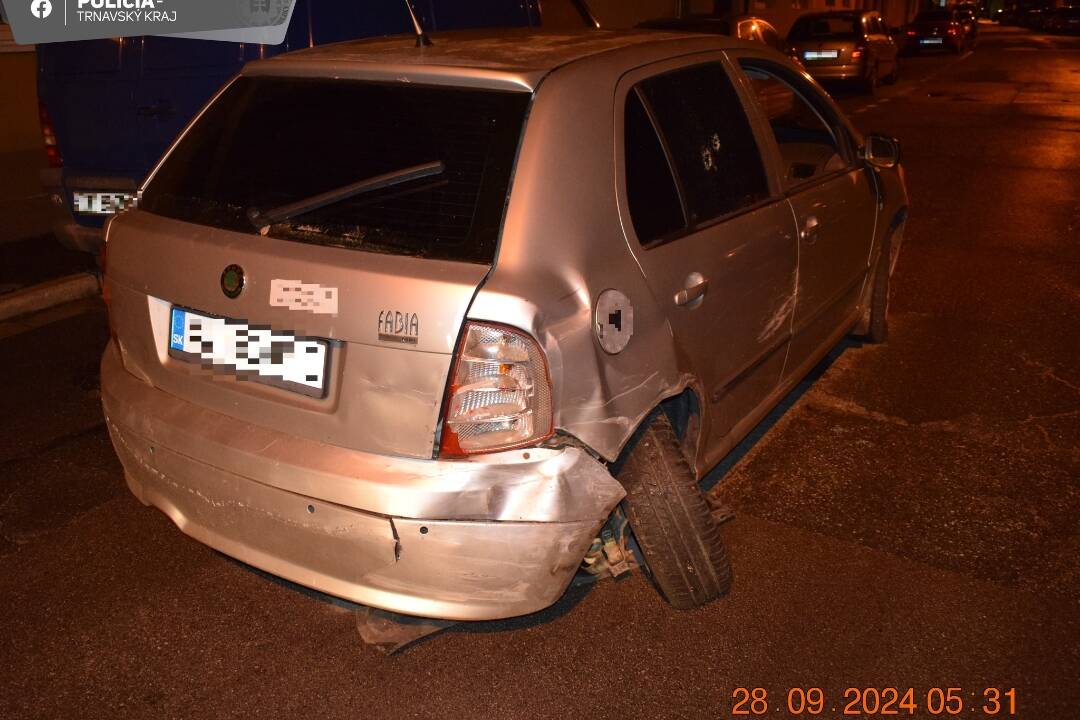 Foto: Policajti v Trnavskom kraji sa cez víkend nenudili. Šofér s 1,69 promile zrámoval tri autá