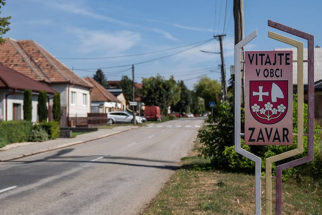 Rekonštrukcie cesty sa dočká aj obec Zavar. Stavebné práce na úseku cesty III. triedy začnú už budúci týždeň