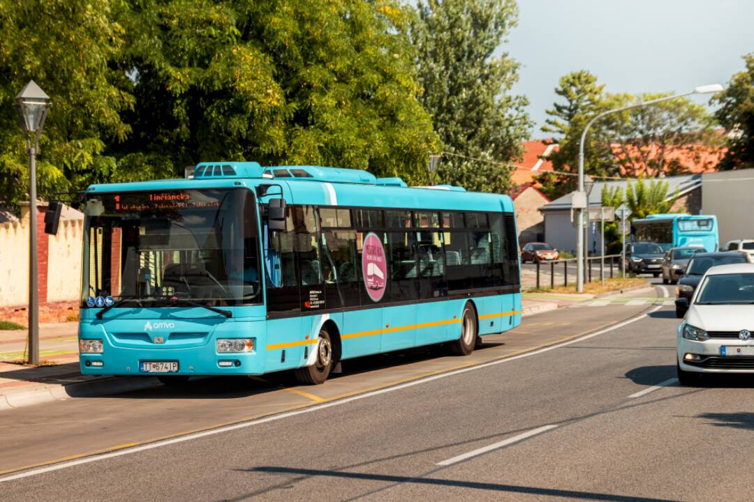 Foto: Cestovať v Trnave MHD je sen, hnevá sa Romana. Prečo bude stáť jednorazový lístok 1,5 €?