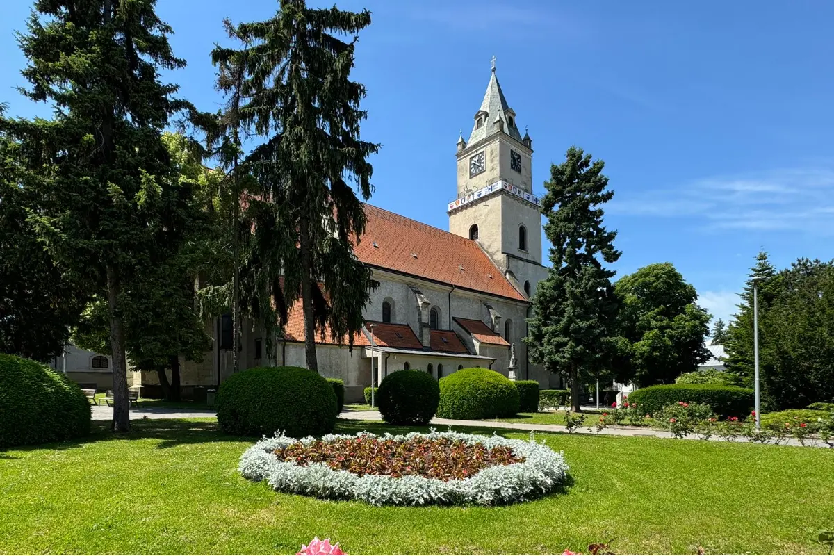 Foto: Hlohovec vystúpil zo Združenia miest a obcí Slovenska a vstúpil inam. Je to krok späť, tvrdí primátor