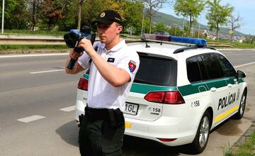 Veľa „pretekárov“ sa už domov nevráti, apeluje polícia na šoférov. Za týždeň vznikli 3 smrteľné nehody kvôli rýchlosti