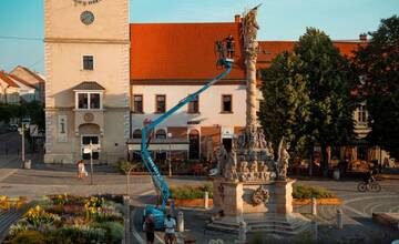 Zlý stav Súsošia Najsvätejšej Trojice. Odborníci pracujú na záchrane historickej pamiatky v centre mesta