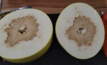 Zákazníčka v Piešťanoch dostala chuť na pomelo, po kúpe ju však čakalo prekvapenie