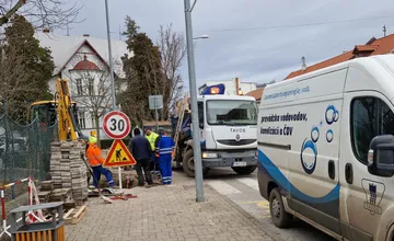 V Piešťanoch odstraňujú poruchu vodovodu na Teplickej ulici, ktorá spôsobila odstávku vody