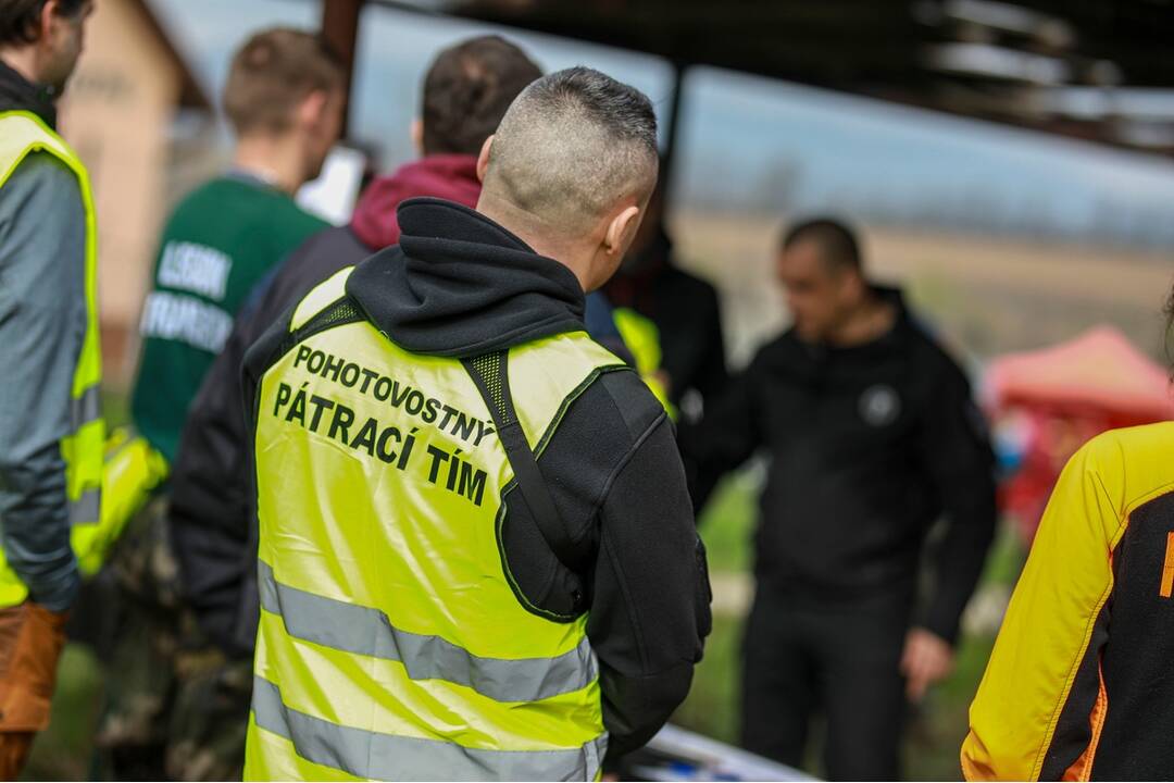 FOTO: Pohotovostný pátrací tím mal taktické cvičenie. Takto prebieha záchrana pri havárii, foto 6