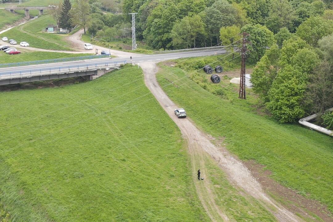 FOTO: Po nezvestnom Milanovi pátrali v povodí Moravy drony aj termokamera, foto 17