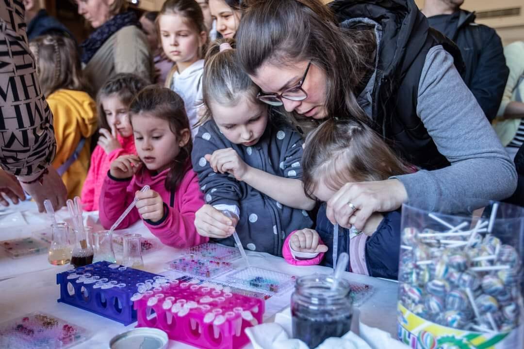 FOTO: Hravá veda na Smolenickom zámku, foto 2