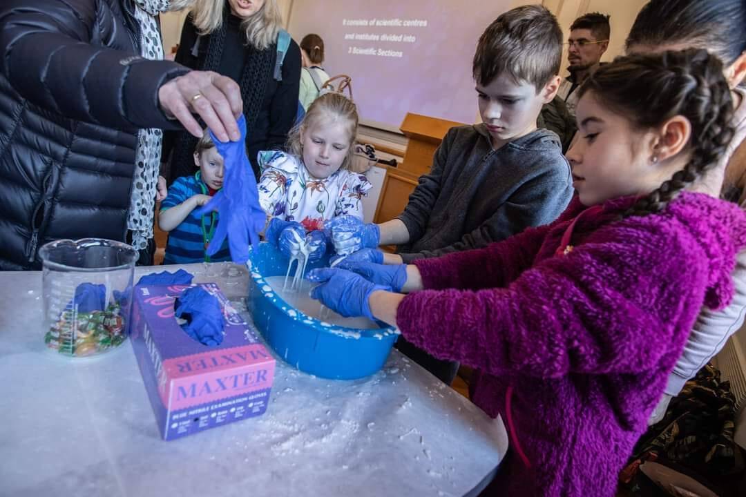 FOTO: Hravá veda na Smolenickom zámku, foto 4