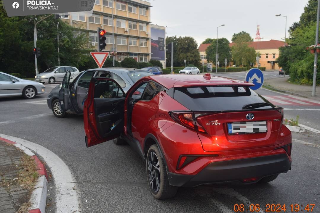 FOTO: Dopravná nehoda v Dunajskej Strede, foto 1