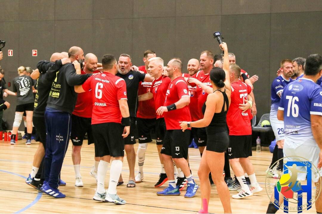 FOTO: Trnavskí hádzanári triumfovali v Portugalsku a získali titul majstrov Európy, foto 10