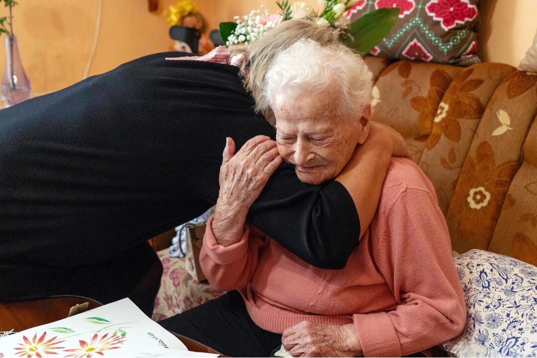 FOTO: Anna zo Skalice sa dožila významného životného jubilea 100 rokov, foto 2