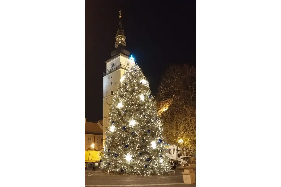 FOTO: Nový vianočný stromček v Trnave, foto 6