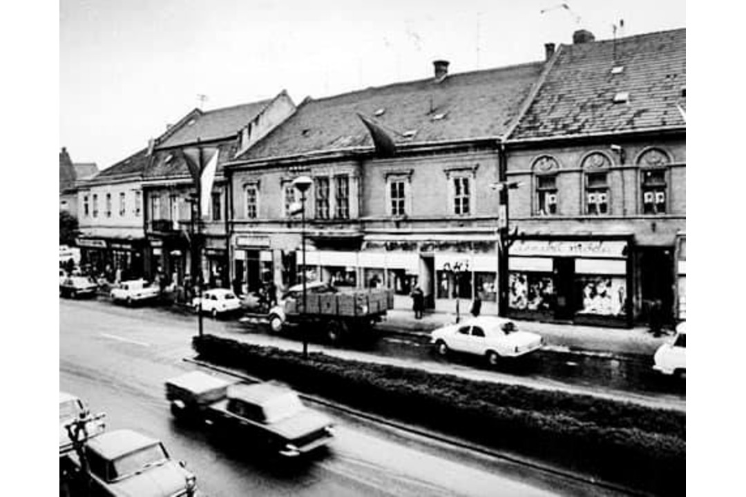 FOTO: Trnavčania si zaspomínali. Kedysi bolo centrum plné áut, foto 2